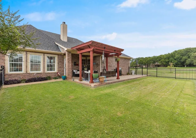 Homes for sale in Whitney, TX | 17012 Trailwood Dr, Whitney, TX 76692 | MLS# 21306590