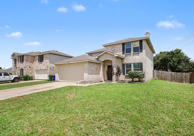 Photo 2 of Single family home for sale at 14847 Canyonridge Dr, Balch Springs, TX 75180 | MLS# 21304350 | Listing updated on 2026-08-04