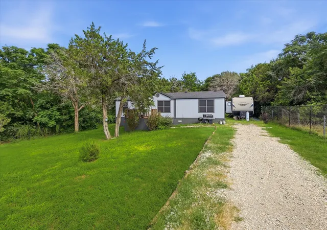 Homes for sale in Granbury, TX | 4414 Appletree Ct, Granbury, TX 76048 | MLS# 21308651