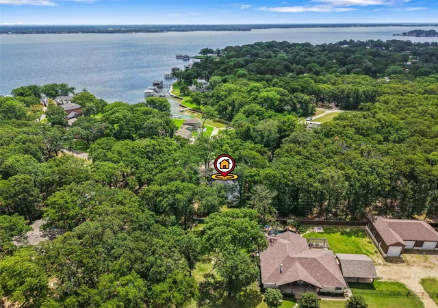 Homes for sale in Trinidad, TX | 231 E Beachwood Loop, Trinidad, TX 75163 | MLS# 21312621