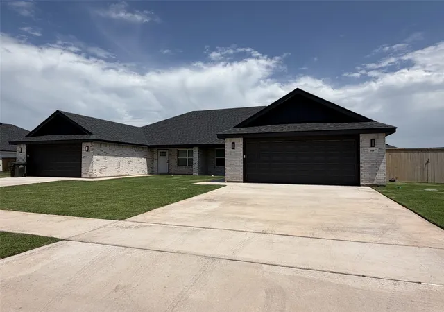 Photo 3 of Sale Pending at 365 / 369 Kristie Path, Abilene, TX 79602 | MLS# 21314593 | Listing updated on 2026-09-04