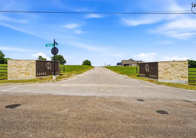 Homes for sale in Godley, TX | 6424 Wind Hills Rd, Godley, TX 76044 | MLS# 21311364