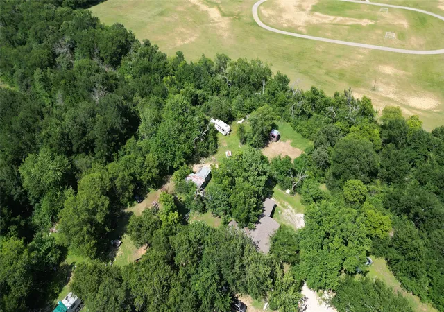 Photo 3 of Single family home for sale at 833 Carmela Ct, Cleburne, TX 76031 | MLS# 21311991 | Listing updated on 2026-09-27