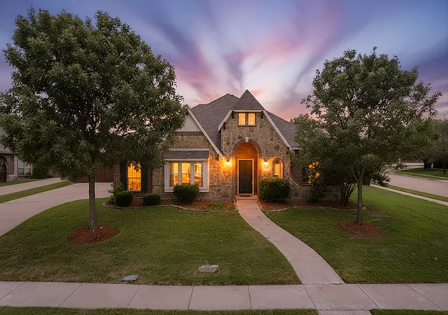 Homes for sale in Midlothian, TX | 6633 Meadow Glen Dr, Midlothian, TX 76065 | MLS# 21314549