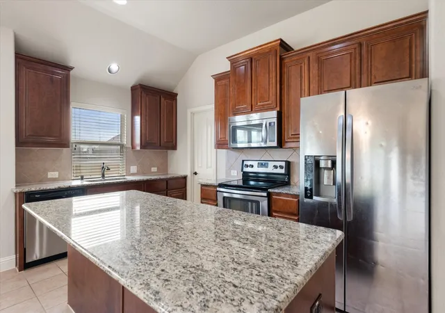 Homes for sale in Midlothian, TX | 6633 Meadow Glen Dr, Midlothian, TX 76065 | MLS# 21314549