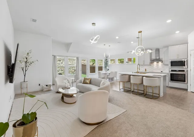 Photo 1 of Single family home for sale at 313 Corral Acres Wy, Fort Worth, TX 76120 | MLS# 21314651 | Listing updated on 2026-08-18