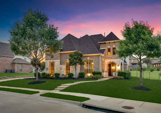 Photo 1 of Single family home for sale at 604 Amherst Dr, Rockwall, TX 75087 | MLS# 21314662 | Listing updated on 2026-08-23