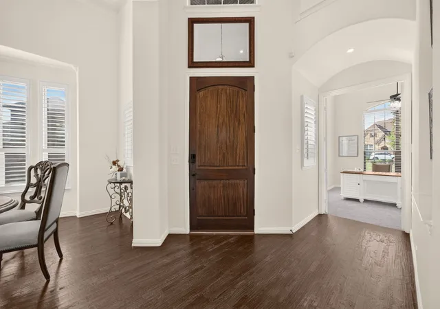 Photo 2 of Single family home for sale at 604 Amherst Dr, Rockwall, TX 75087 | MLS# 21314662 | Listing updated on 2026-10-06