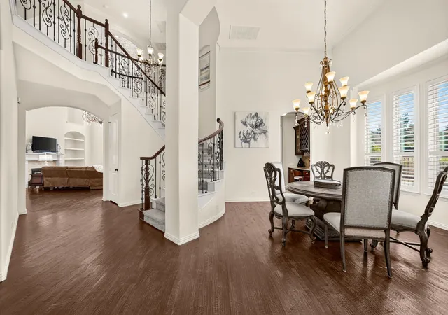 Photo 3 of Single family home for sale at 604 Amherst Dr, Rockwall, TX 75087 | MLS# 21314662 | Listing updated on 2026-10-06