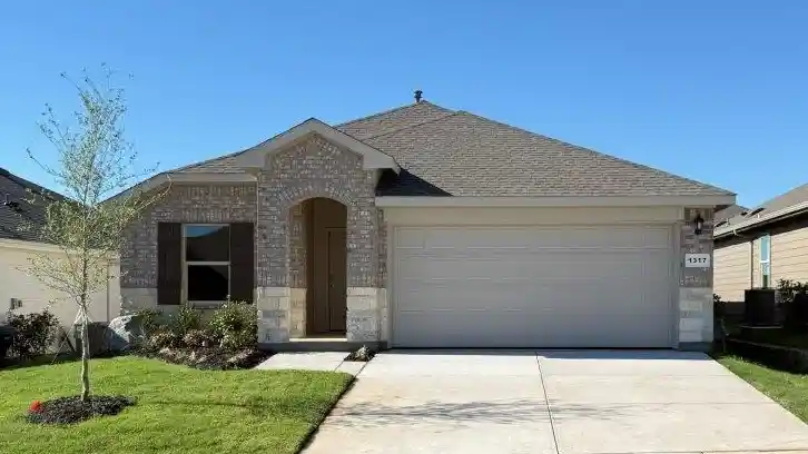 Photo 1 of Single family home for sale at 1317 Tin Roof Rd, Krum, TX 76249 | MLS# 21313304 | Listing updated on 2026-10-08