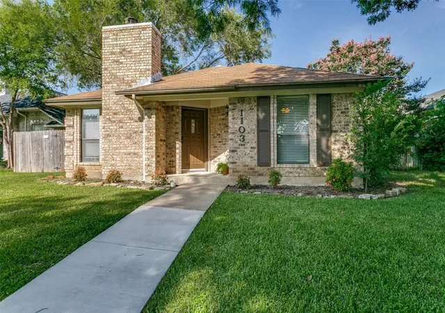Photo 2 of Single family home for sale at 1103 Appleton Dr, Mansfield, TX 76063 | MLS# 21314050 | Listing updated on 2026-07-18
