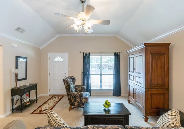 Photo 4 of Sale Pending at 3913 Garden Grove Ln, Abilene, TX 79606 | MLS# 21313861 | Listing updated on 2026-07-16