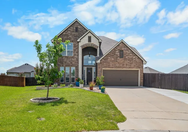 Photo 1 of Sale Pending at 10612 Jordan Ct, Waco, TX 76708 | MLS# 21306093 | Listing updated on 2026-08-20