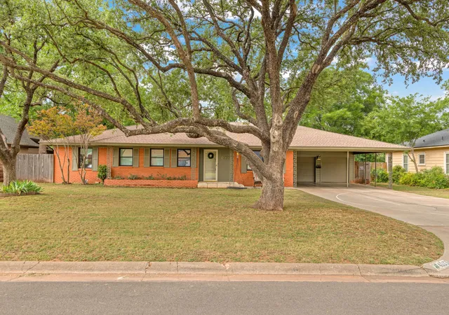 Homes for sale in Abilene, TX | 4033 Potomac Ave, Abilene, TX 79605 | MLS# 21314731