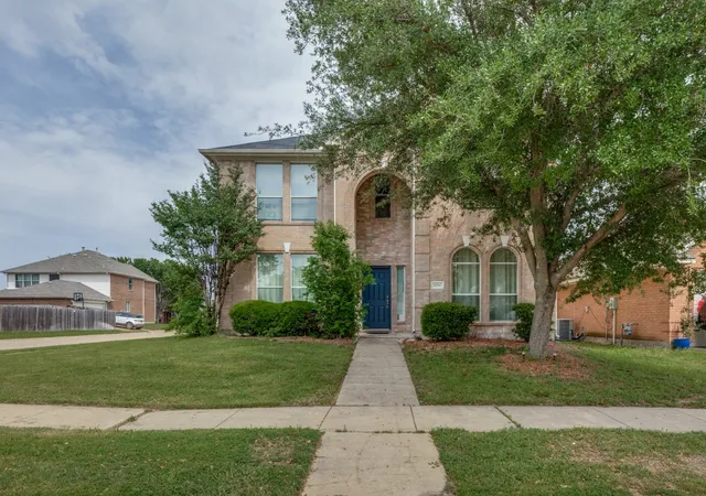 Photo 1 of Single family home for sale at 6701 Kinross Dr, Arlington, TX 76002 | MLS# 21294459 | Listing updated on 2026-07-04