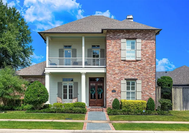 Photo 1 of Sale Pending at 211 Hollybrook Dr, Shreveport, LA 71106 | MLS# 21314170 | Listing updated on 2026-08-24
