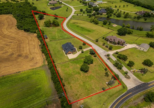 Photo 2 of Single family home for sale at 3400 N Preston Lakes Dr, Celina, TX 75009 | MLS# 21308931 | Listing updated on 2026-08-10