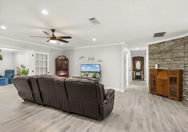 5th image of 1003 Newell, Hudson Oaks, TX 76087 | MLS# 21313612