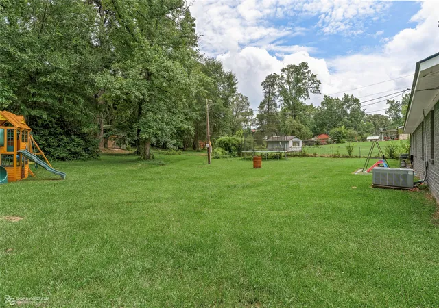 Photo 4 of Single family home for sale at 175 Magnolia Rd, Dubberly, LA 71024 | MLS# 21314772 | Listing updated on 2026-08-27