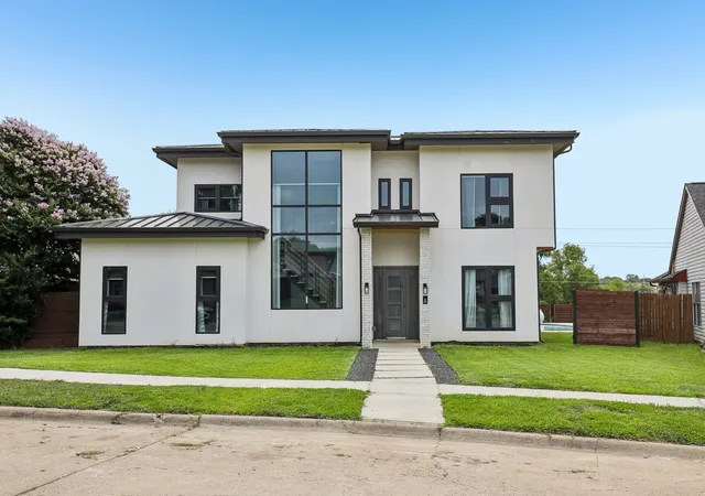 Photo 1 of Single family home for sale at 8 O Hare Cir, The Colony, TX 75056 | MLS# 21314825 | Listing updated on 2026-08-25