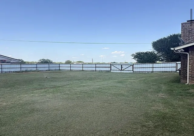 Homes for sale in Merkel, TX | 30 Humphreys Vlg, Merkel, TX 79536 | MLS# 21314829