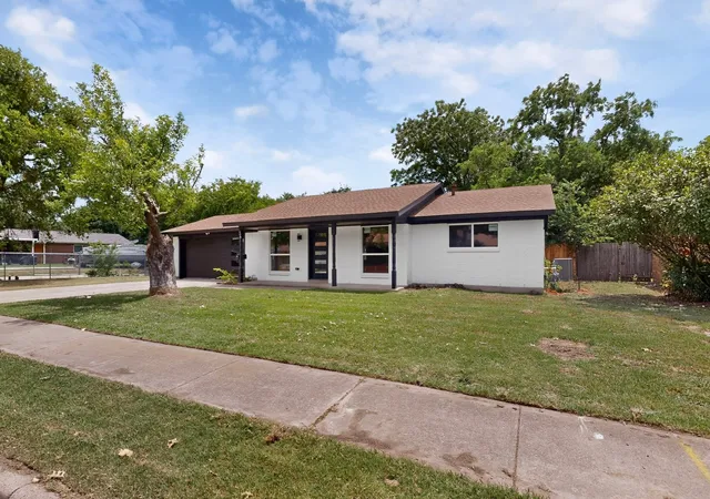 Photo 3 of Single family home for sale at 409 Opal St, Saginaw, TX 76179 | MLS# 21314817 | Listing updated on 2026-08-22