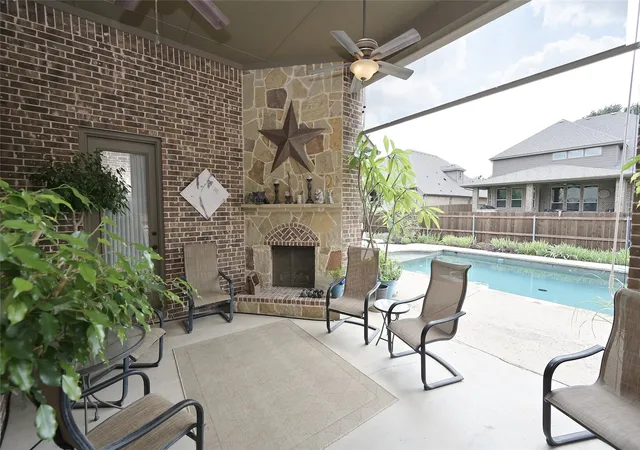 Photo 3 of Single family home for sale at 9617 Bowman Dr, Fort Worth, TX 76244 | MLS# 21312335 | Listing updated on 2026-08-22
