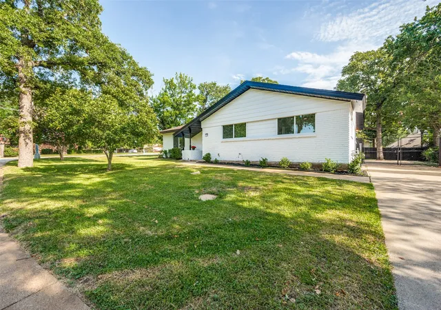 Photo 2 of Sale Pending at 740 Bedford, Hurst, TX 76053 | MLS# 21314846 | Listing updated on 2026-07-10