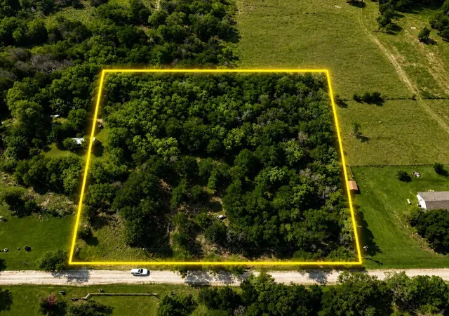 Photo 2 of Land for sale at 9026 Ne County Rd, Kerens, TX 75144 | MLS# 21314904 | Listing updated on 2026-07-06