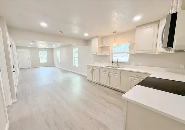 Photo 3 of Single family home for sale at 1329 4th St, Graham, TX 76450 | MLS# 21314226 | Listing updated on 2026-08-03