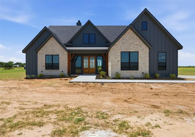 Homes for sale in Elm Mott, TX | 495 High Meadow, Elm Mott, TX 76640 | MLS# 21314876