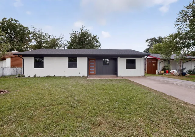 Photo 2 of Sale Pending at 4819 Navajo Trl, Balch Springs, TX 75180 | MLS# 21314985 | Listing updated on 2026-09-02