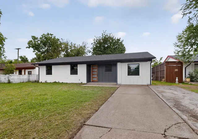 Photo 3 of Sale Pending at 4819 Navajo Trl, Balch Springs, TX 75180 | MLS# 21314985 | Listing updated on 2026-09-02