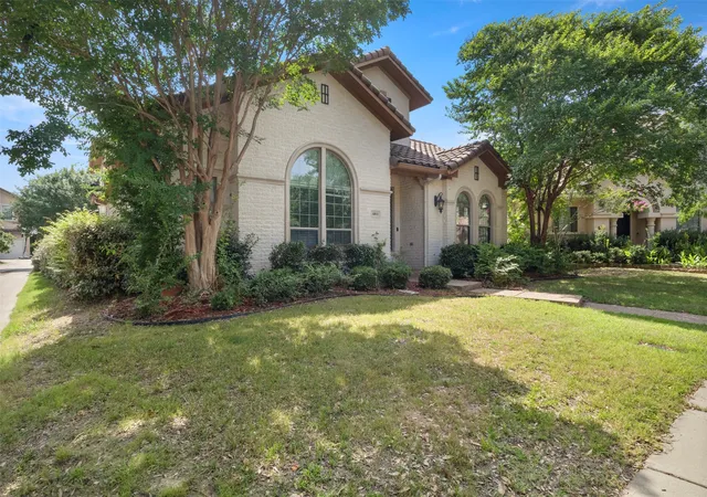 Photo 3 of Single family home for sale at 6811 San Fernando, Irving, TX 75039 | MLS# 21300749 | Listing updated on 2026-07-20