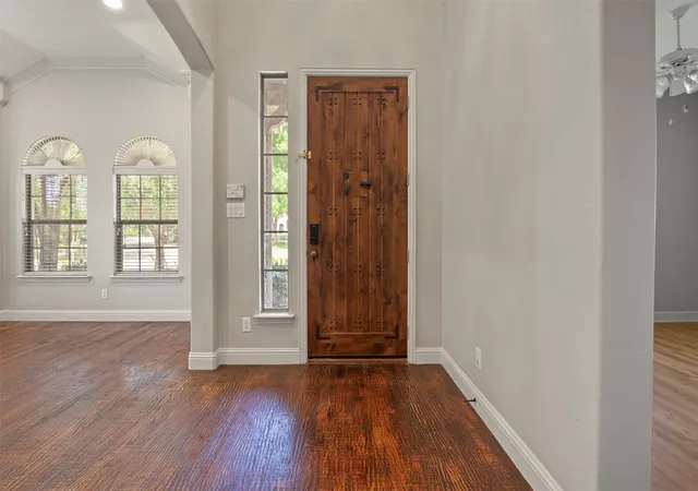 Photo 4 of Single family home for sale at 6811 San Fernando, Irving, TX 75039 | MLS# 21300749 | Listing updated on 2026-07-20
