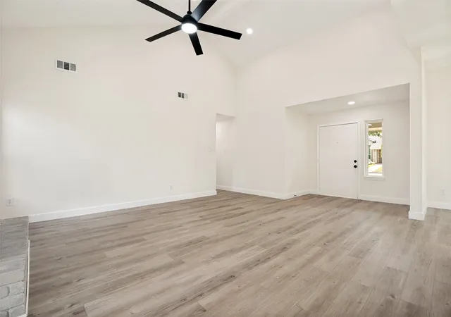 Photo 3 of Single family home for sale at 113 Country View Ln, Garland, TX 75043 | MLS# 21315012 | Listing updated on 2026-08-24