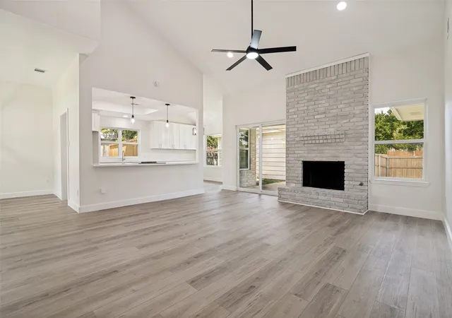 Photo 4 of Single family home for sale at 113 Country View Ln, Garland, TX 75043 | MLS# 21315012 | Listing updated on 2026-08-24