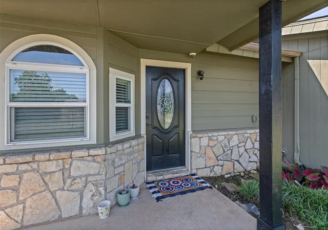 Photo 3 of Single family home for sale at 4403 Daugherty Ct, Granbury, TX 76049 | MLS# 21313277 | Listing updated on 2026-08-22
