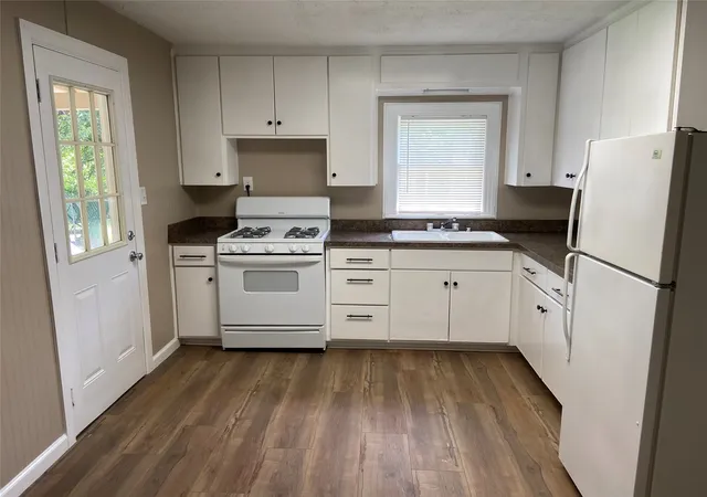 Photo 3 of Single family home for sale at 506 N Lamar St, Weatherford, TX 76086 | MLS# 21299618 | Listing updated on 2026-07-13