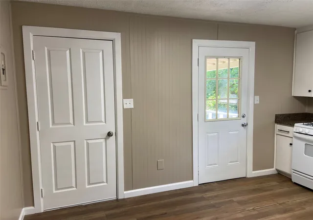 Photo 4 of Single family home for sale at 506 N Lamar St, Weatherford, TX 76086 | MLS# 21299618 | Listing updated on 2026-07-13