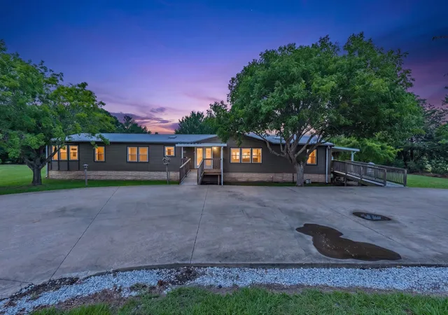 Manufactured home for sale at 686 Fm 1903, Greenville, TX 75402 | MLS# 21315026