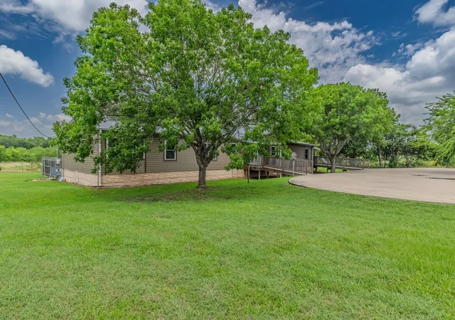 Photo 4 of Manufactured home for sale at 686 Fm 1903, Greenville, TX 75402 | MLS# 21315026 | Listing updated on 2026-09-01