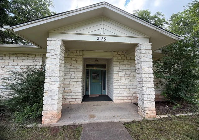 Homes for sale in Bells, TX | 315 S Broadway St, Bells, TX 75414 | MLS# 21314981