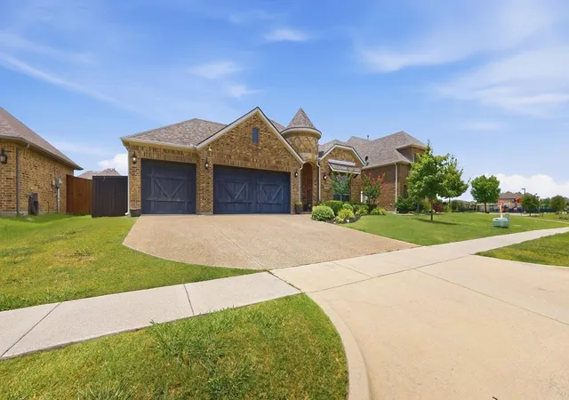 Photo 2 of Sale Pending at 1221 Flamingo Rd, Forney, TX 75126 | MLS# 21312825 | Listing updated on 2026-08-22