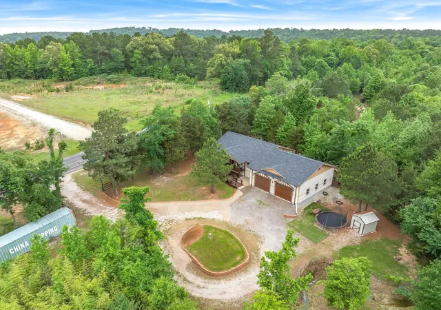Homes for sale in Lindale, TX | 10344 Fm 16 W, Lindale, TX 75771 | MLS# 21315062