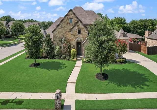 2nd image of 812 Rose Ct, Keller, TX 76248 | MLS# 21314792