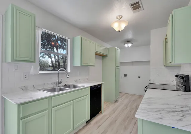 Photo 3 of Single family home for sale at 3836 Carver Pl, Irving, TX 75061 | MLS# 21304215 | Listing updated on 2026-07-25