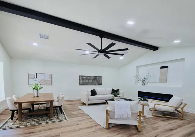 Photo 3 of Single family home for sale at 2157 Clarksville St, Paris, TX 75460 | MLS# 21315151 | Listing updated on 2026-08-04