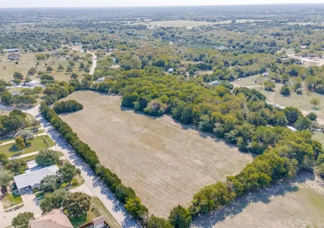 Photo 1 of Land for sale at 710 Windy Ln, Cedar Hill, TX 75104 | MLS# 21315146 | Listing updated on 2026-09-06