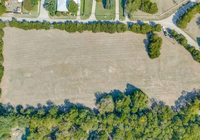 Photo 2 of Land for sale at 710 Windy Ln, Cedar Hill, TX 75104 | MLS# 21315146 | Listing updated on 2026-09-06
